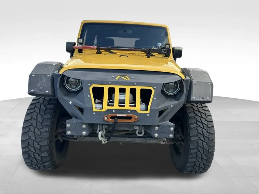 2015 Jeep Wrangler Unlimited Sahara photo 1