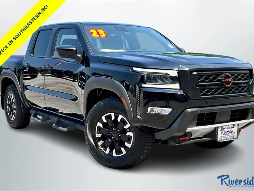 2023 Nissan Frontier PRO-4X photo 1