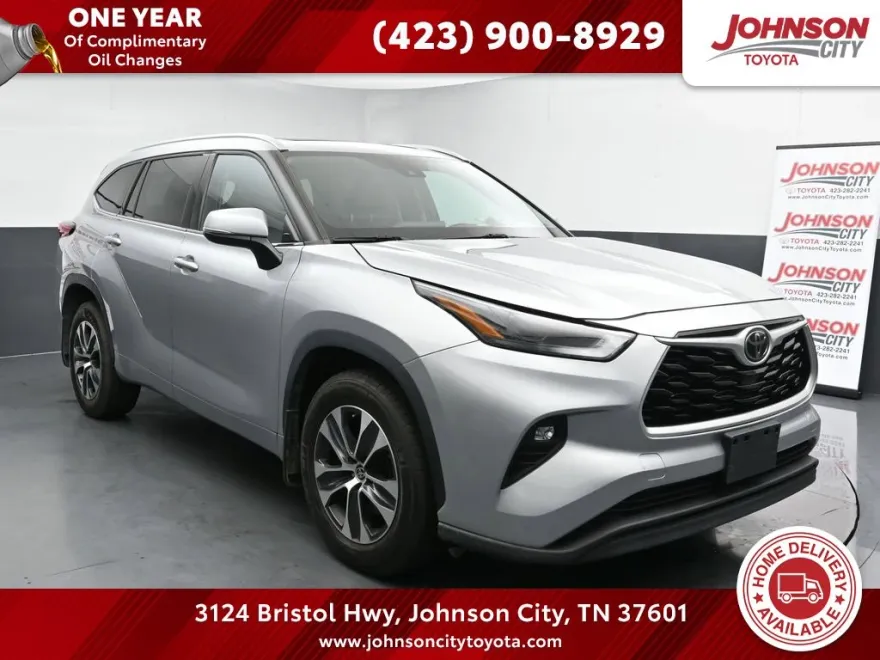 2022 Toyota Highlander XLE photo 1