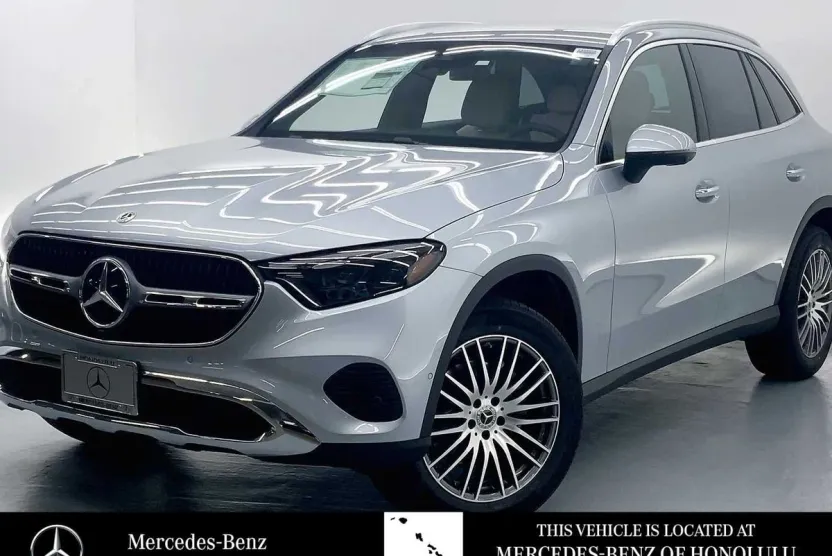 2026 Mercedes Benz GLC 300 photo 1