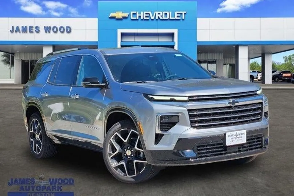 2026 Chevrolet Traverse High Country photo 1