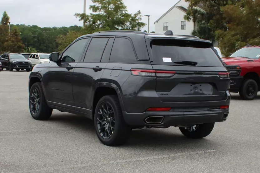 2025 Jeep Grand Cherokee Summit Reserve photo 1
