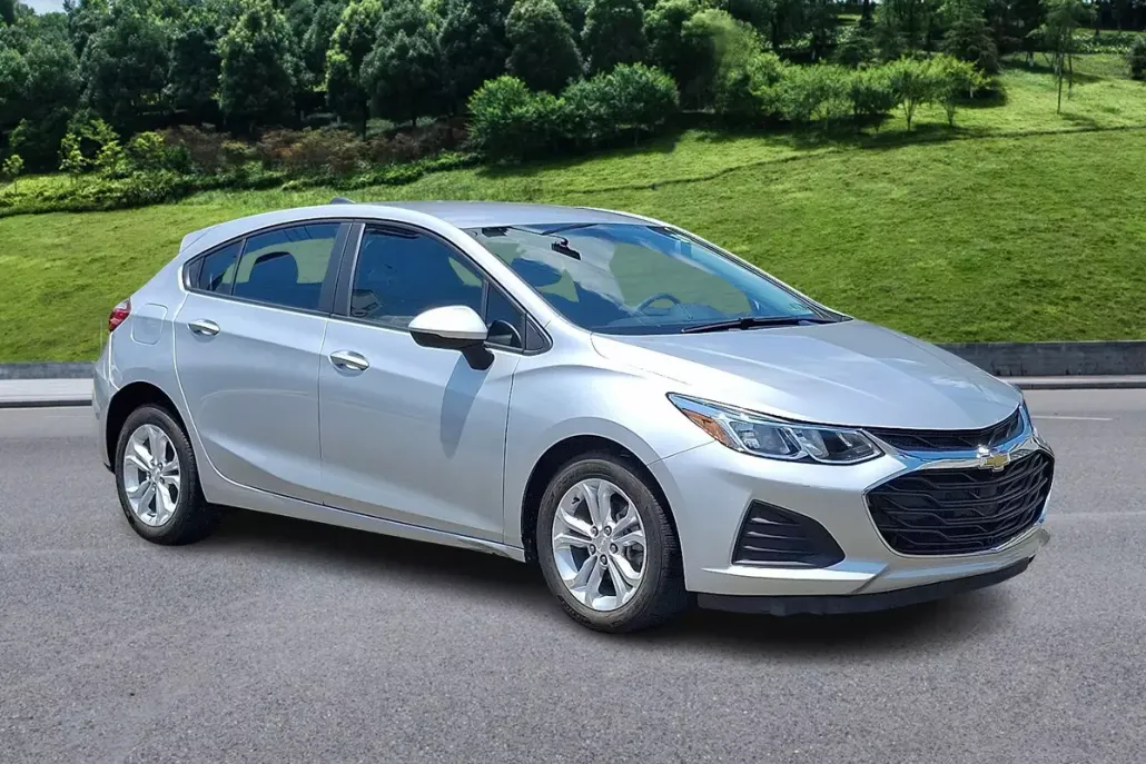 2019 Chevrolet Cruze LS photo 1