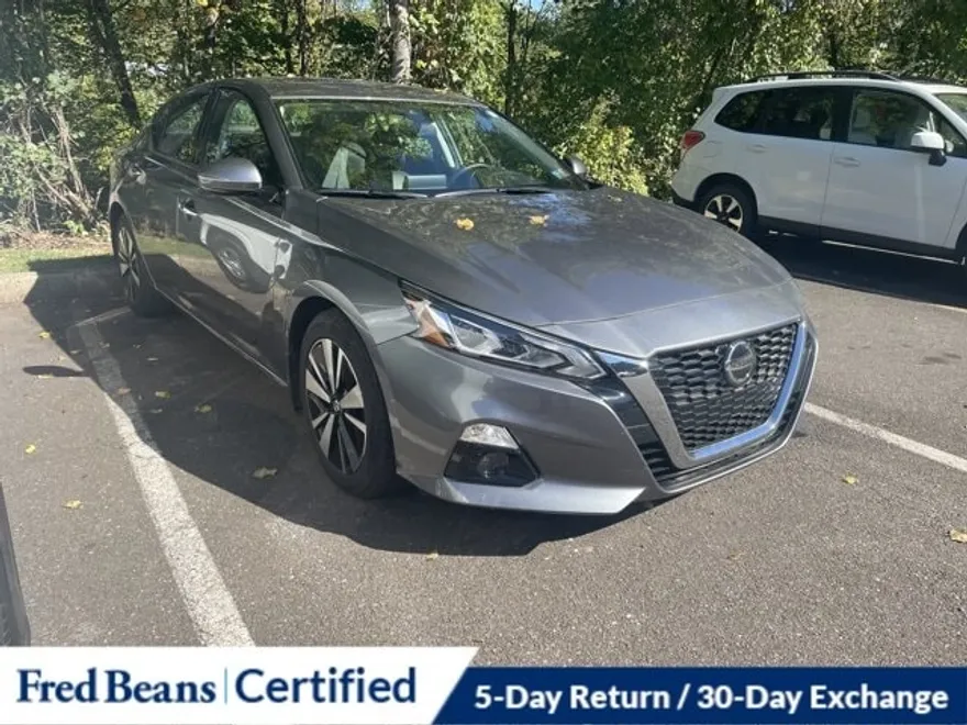 2022 Nissan Altima 2.5 SL photo 1