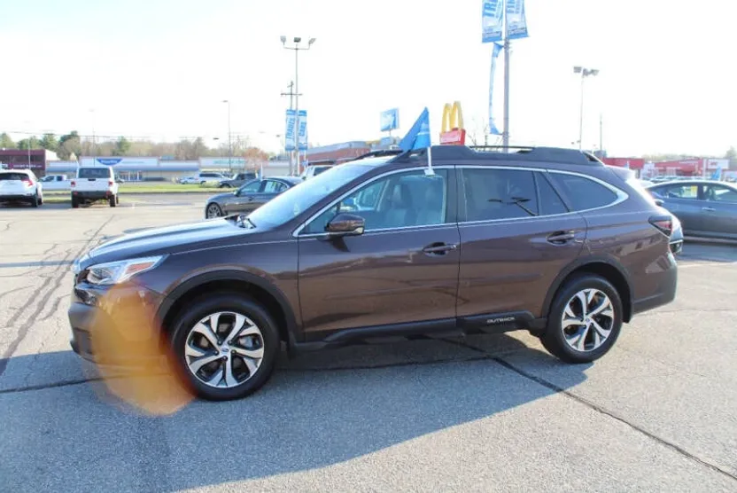 2020 Subaru Outback Limited XT photo 1