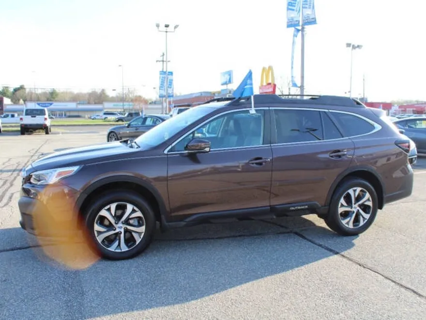 2020 Subaru Outback Limited XT photo 1