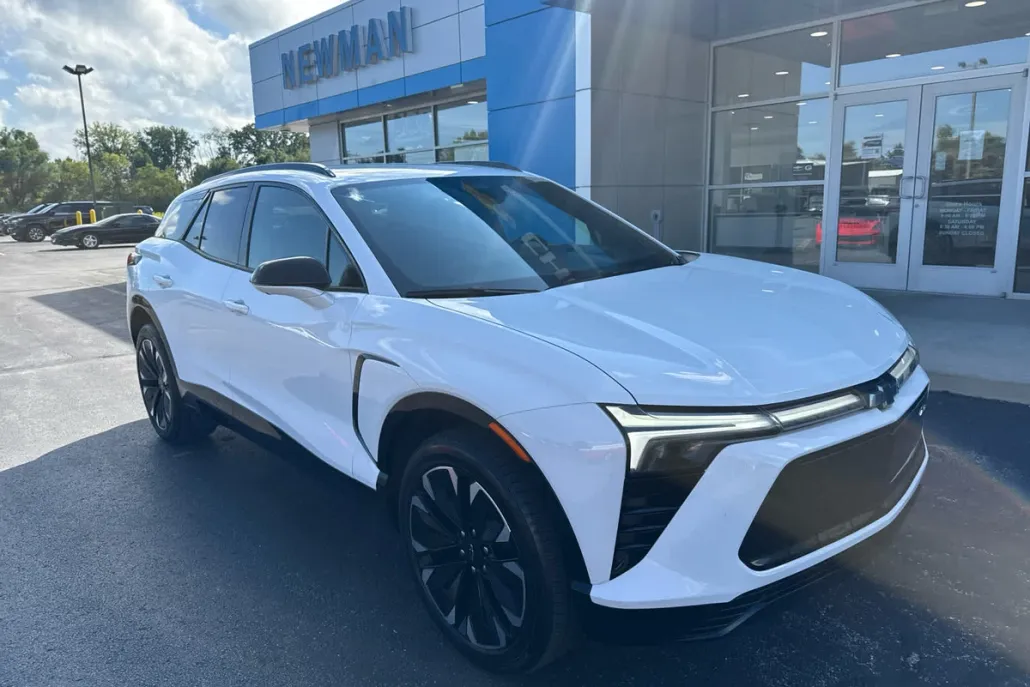 2024 Chevrolet Blazer EV RS photo 1