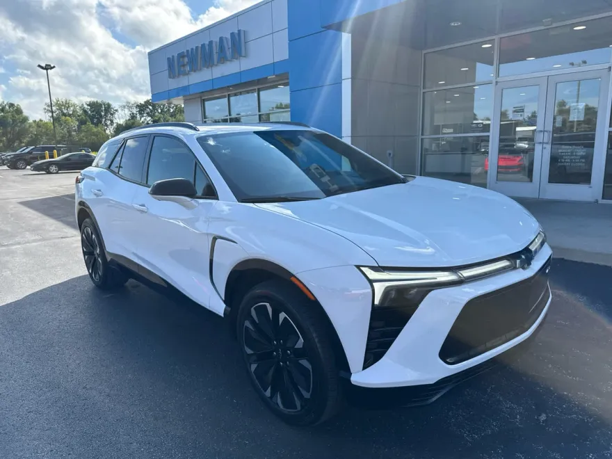 2024 Chevrolet Blazer EV RS photo 1