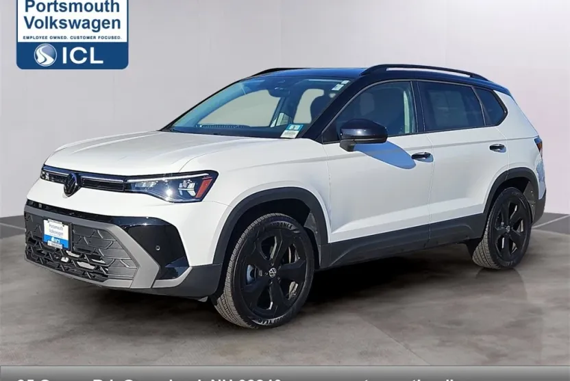 2025 Volkswagen Taos SE photo 1