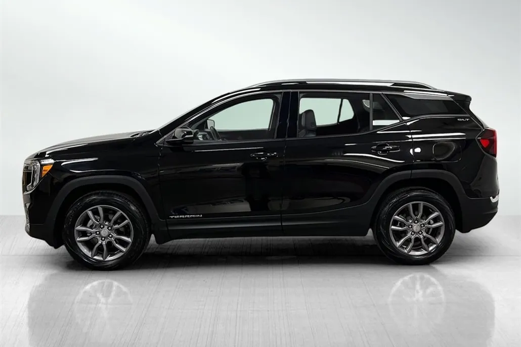 2024 Gmc Terrain SLT photo 1