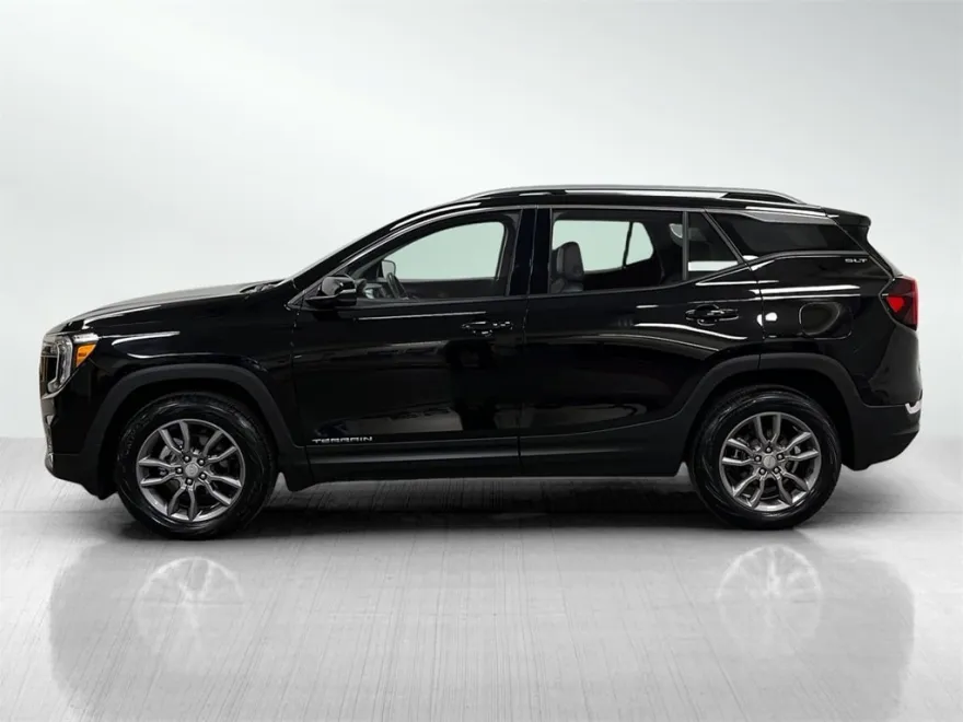 2024 Gmc Terrain SLT photo 1