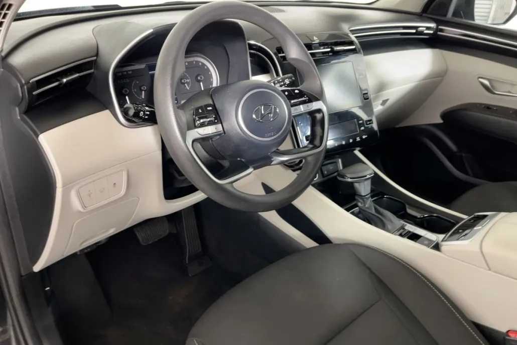 2024 Hyundai Tucson SEL photo 1