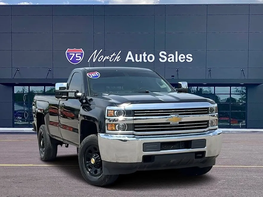 2015 Chevrolet Silverado 3500HD photo 1