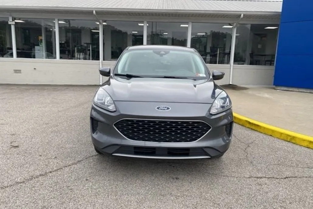 2021 Ford Escape SE photo 1