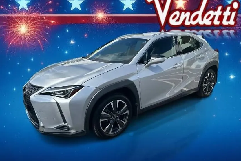 2020 Lexus UX 250h Premium photo 1