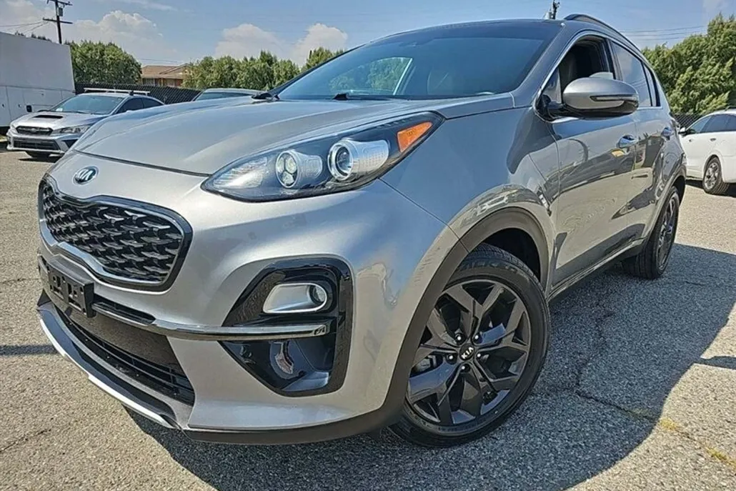 2020 Kia Sportage S photo 1