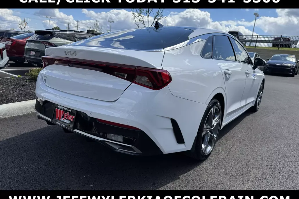 2024 Kia K5 EX photo 1