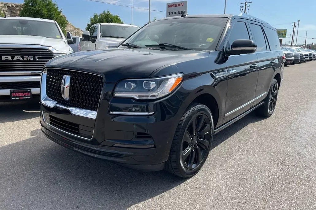 2022 Lincoln Navigator Reserve photo 1