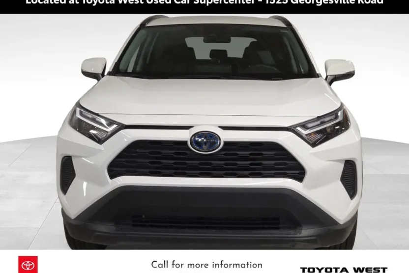 2024 Toyota RAV4 Hybrid LE photo 1