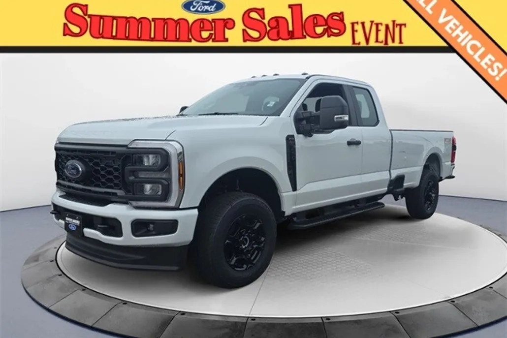 2025 Ford F-250 photo 1