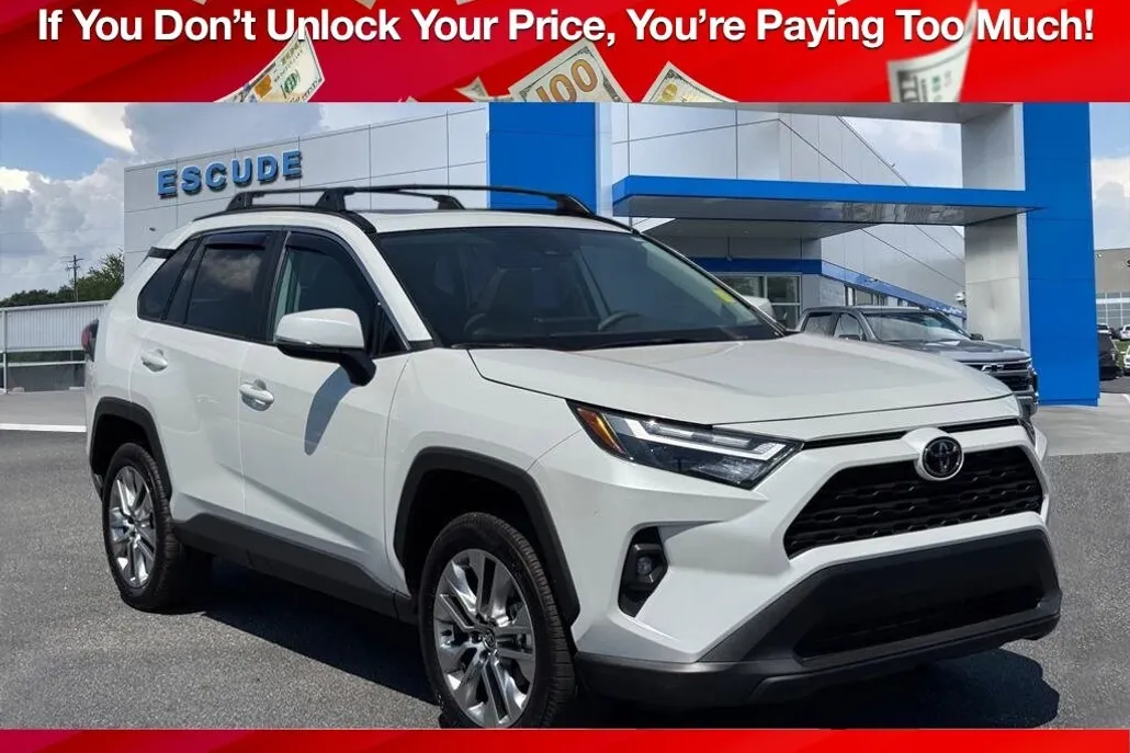 2024 Toyota RAV4 XLE Premium photo 1