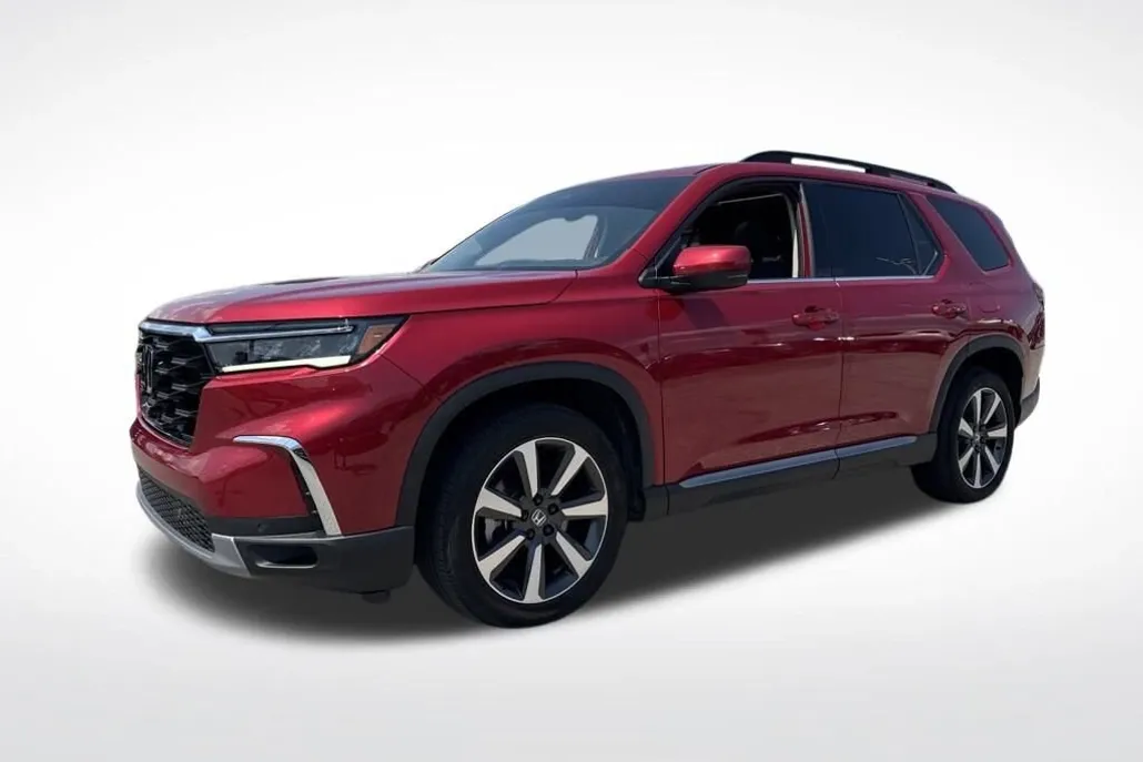 2023 Honda Pilot Touring photo 1