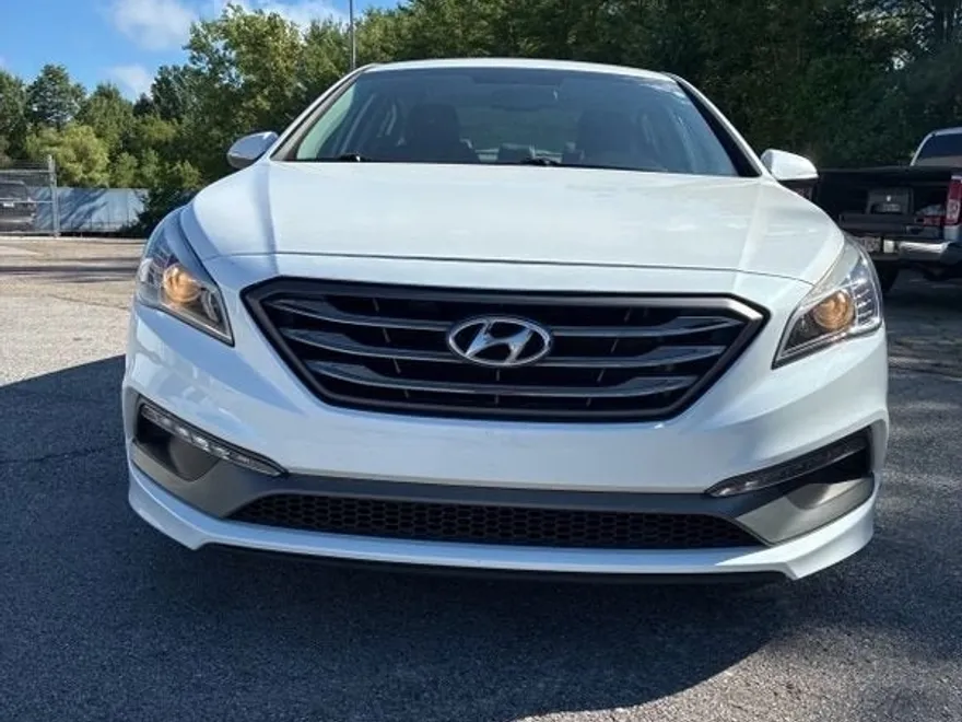 2015 Hyundai Sonata Sport photo 1