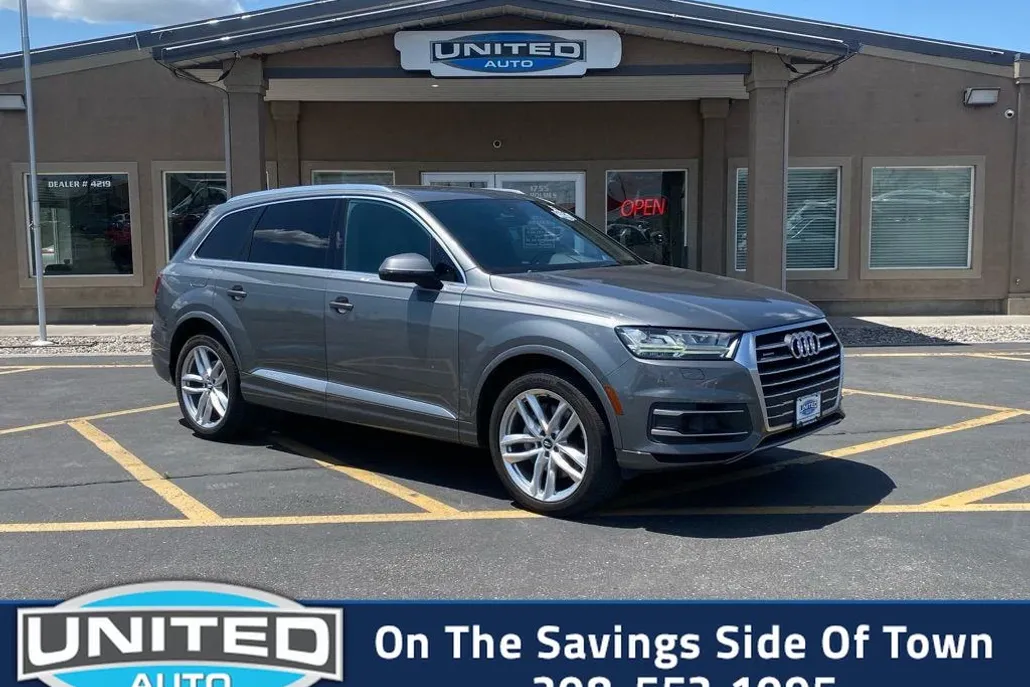 2017 Audi Q7 Prestige photo 1
