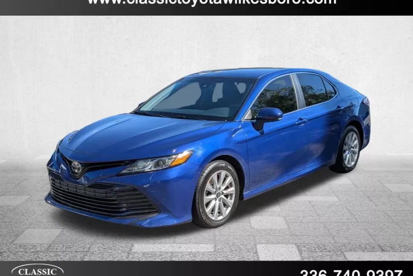 2018 Toyota Camry L photo 1
