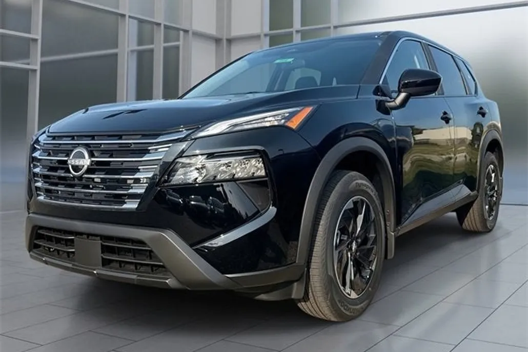 2026 Nissan Rogue SV photo 1