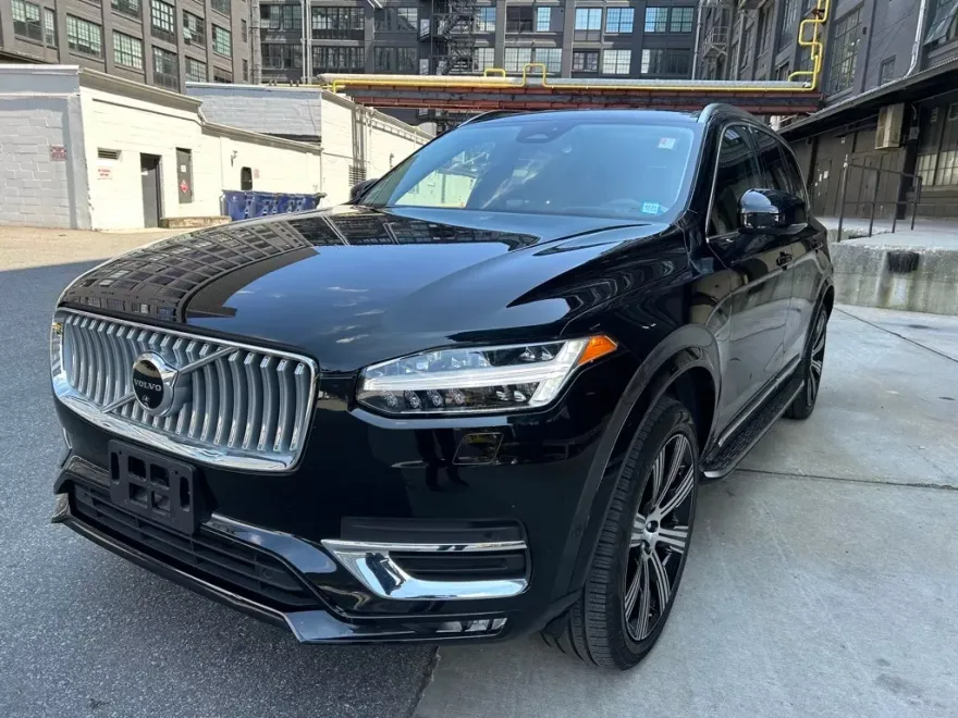 2024 Volvo XC90 Ultimate photo 1