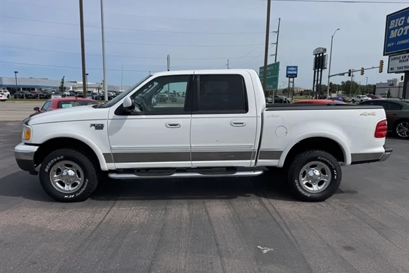 2003 Ford F-150 Lariat photo 1