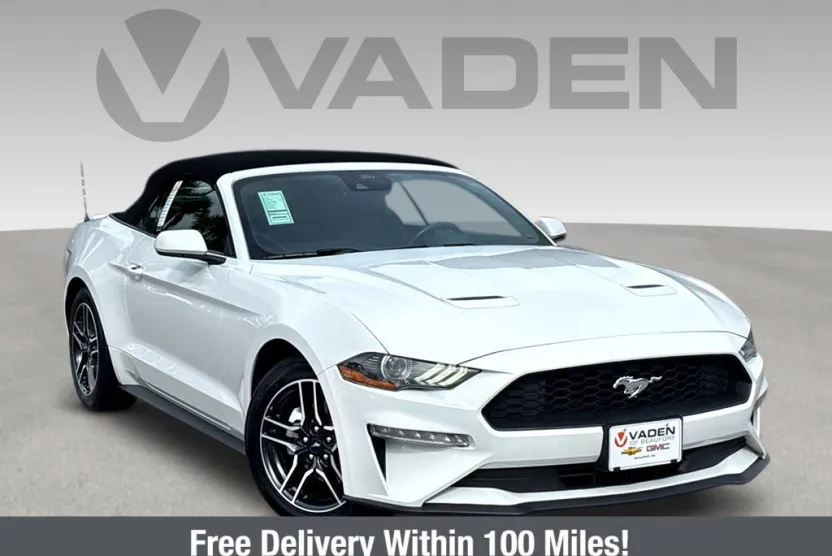2022 Ford Mustang EcoBoost Premium photo 1
