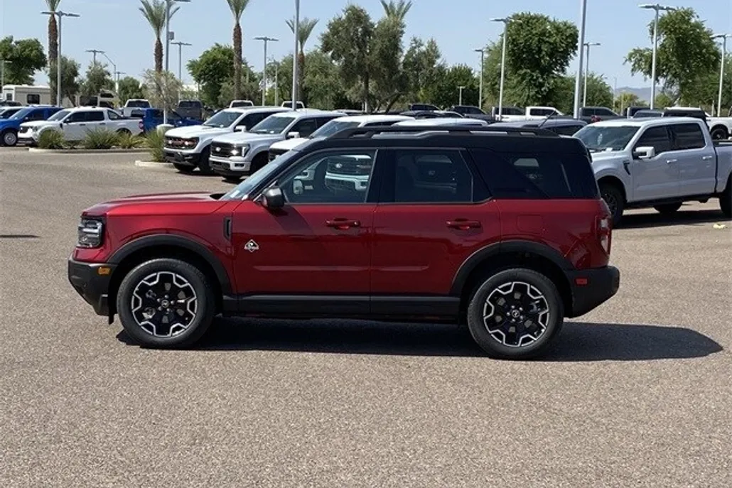 2025 Ford Bronco Sport Outer Banks photo 1