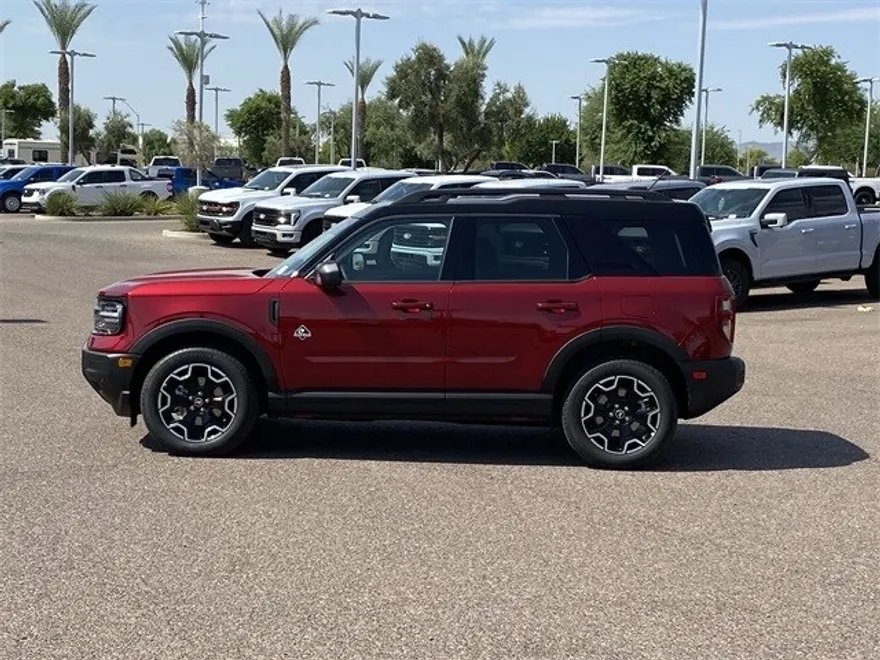 2025 Ford Bronco Sport Outer Banks photo 1