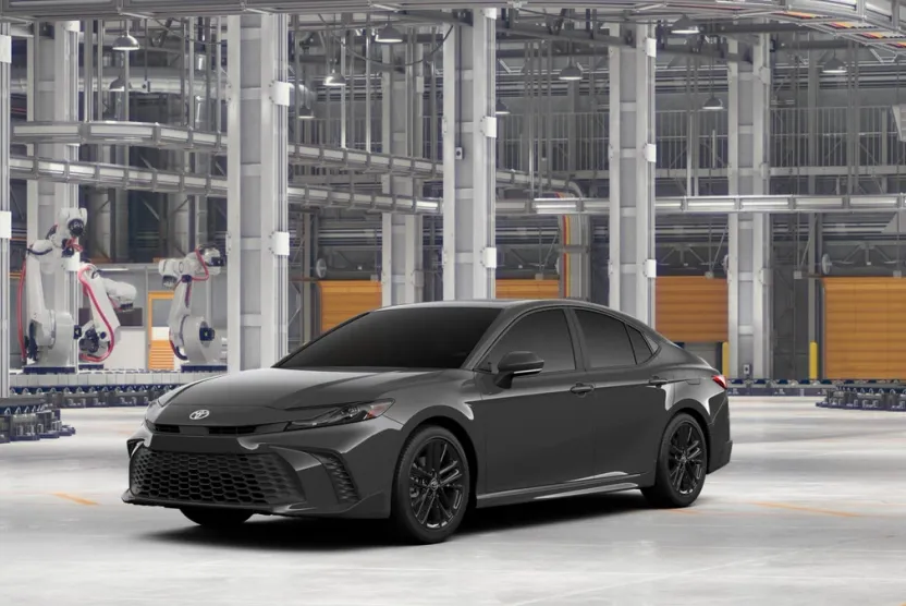 2025 Toyota Camry SE photo 1