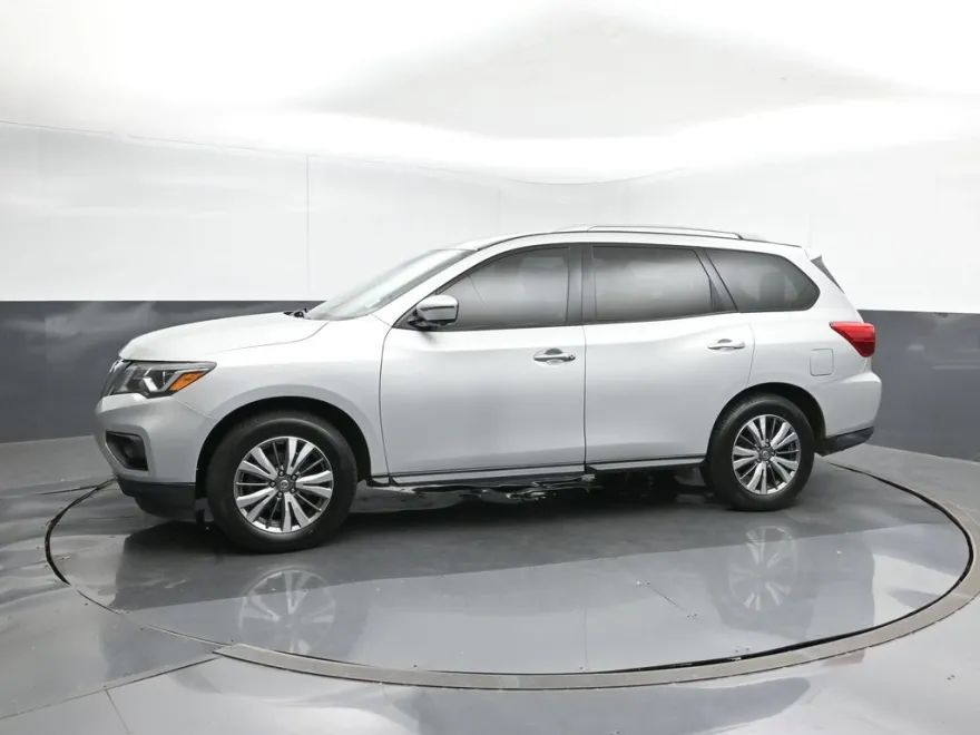 2020 Nissan Pathfinder SL photo 1