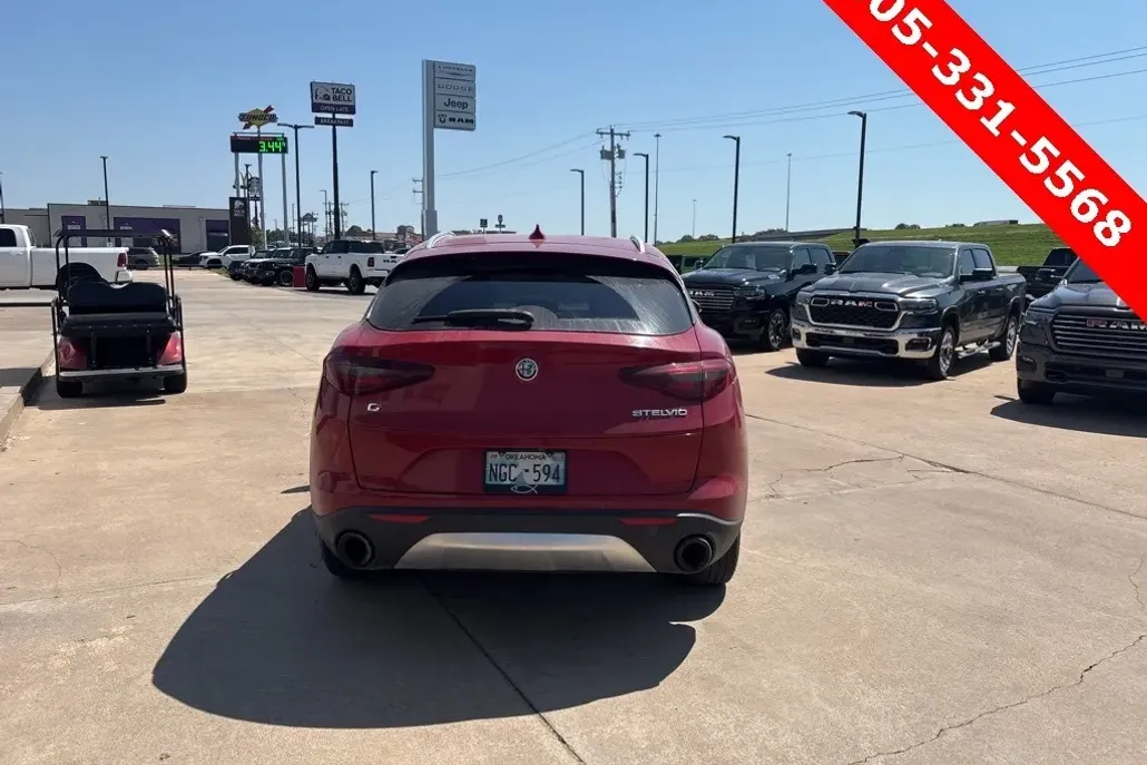 2018 Alfa Romeo Stelvio Base photo 1