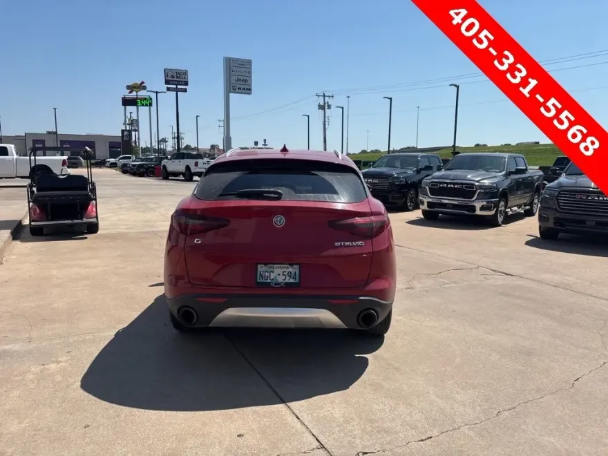 2018 Alfa Romeo Stelvio Base photo 1