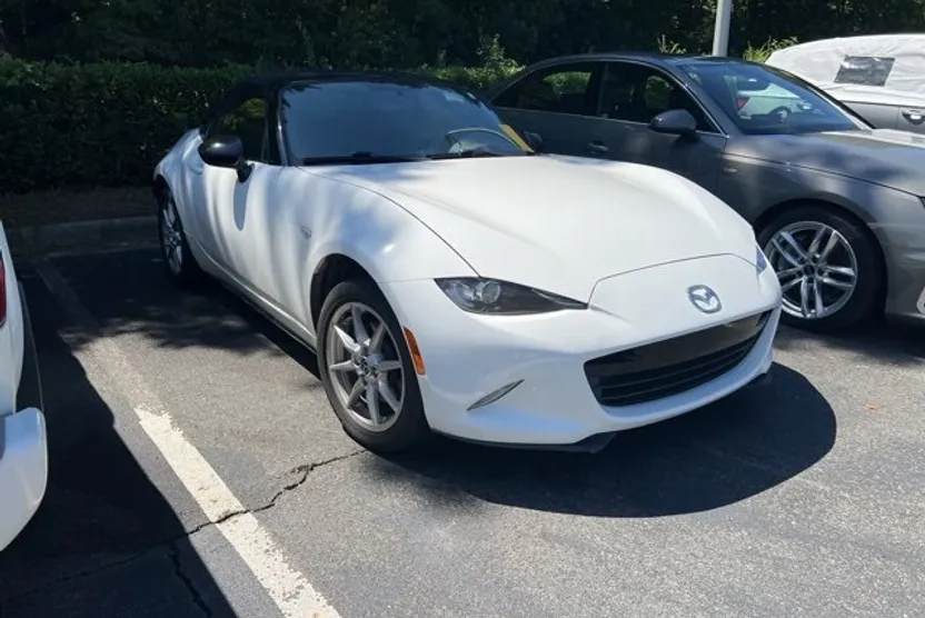 2016 Mazda MX-5 Miata Miata Sport photo 1