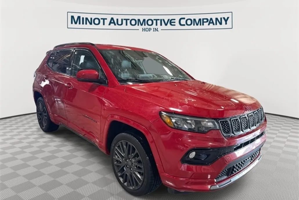 2023 Jeep Compass Limited photo 1
