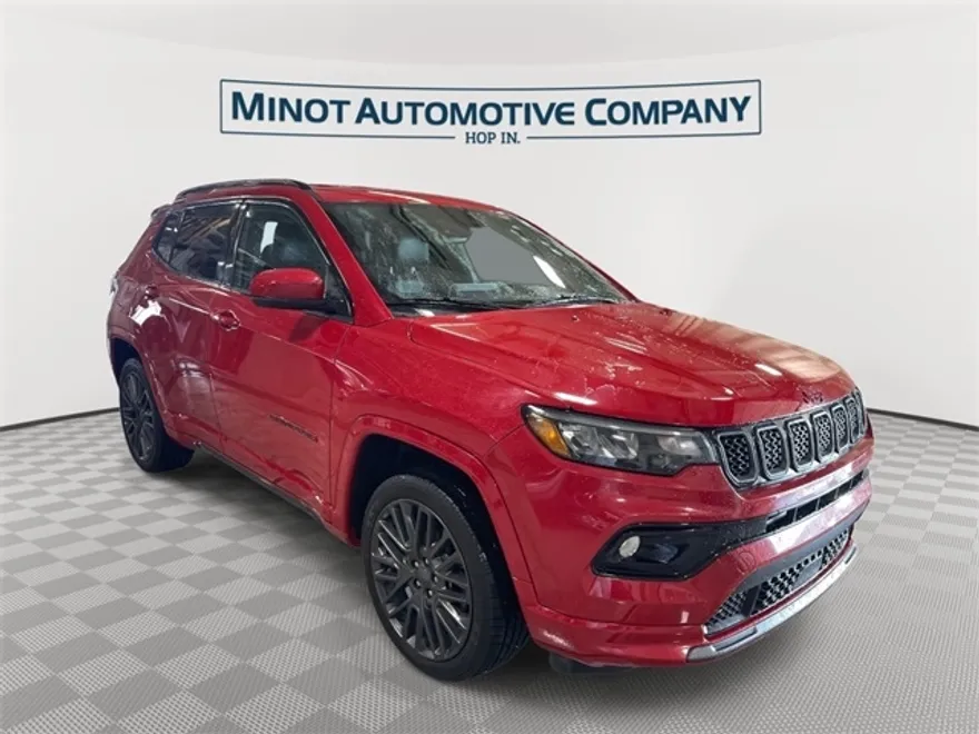 2023 Jeep Compass Limited photo 1