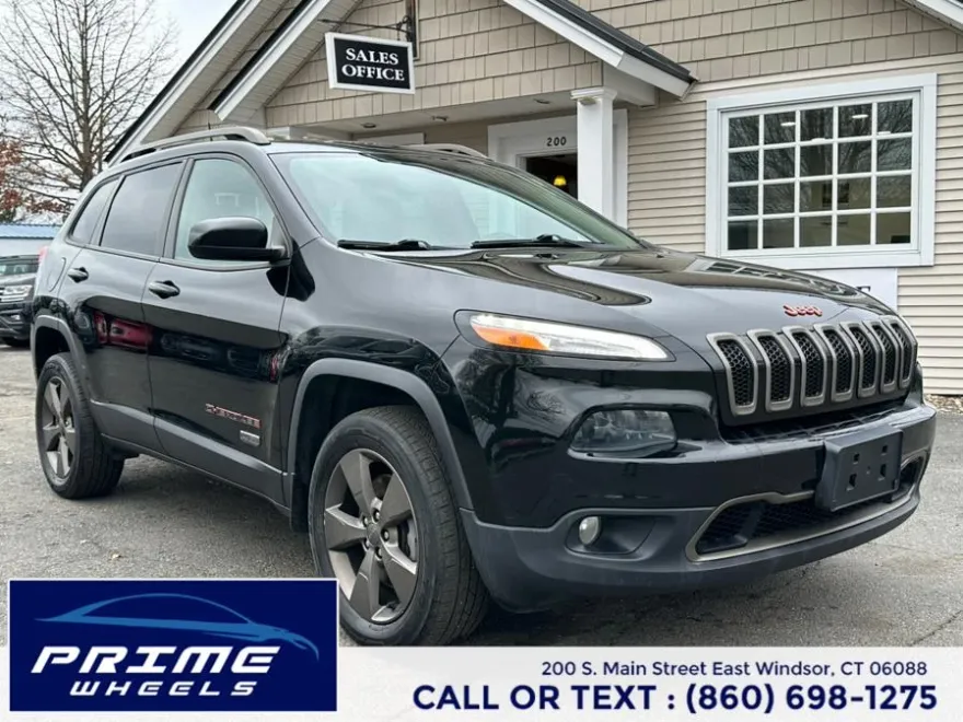 2017 Jeep Cherokee Latitude photo 1