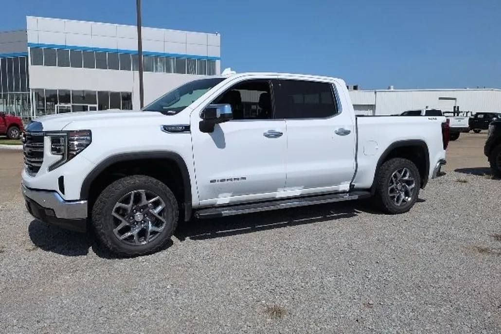 2024 Gmc Sierra 1500 SLT photo 1