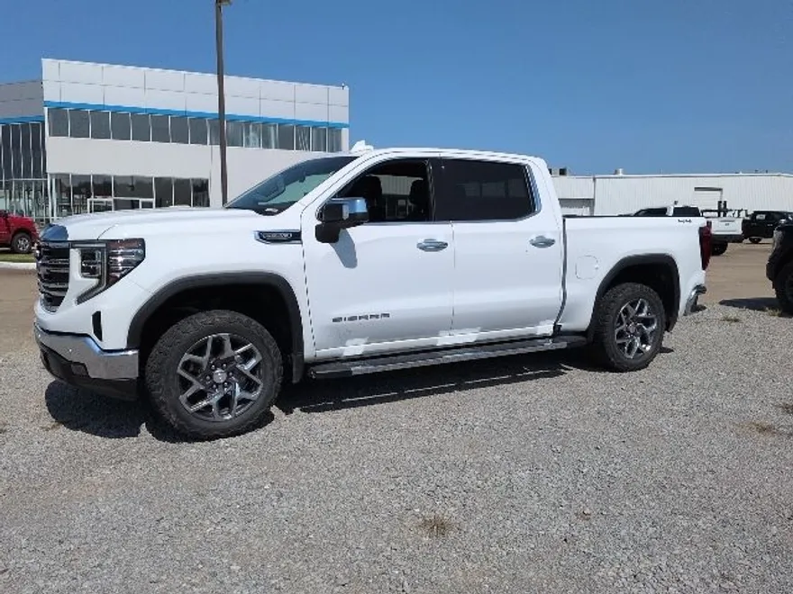 2024 Gmc Sierra 1500 SLT photo 1