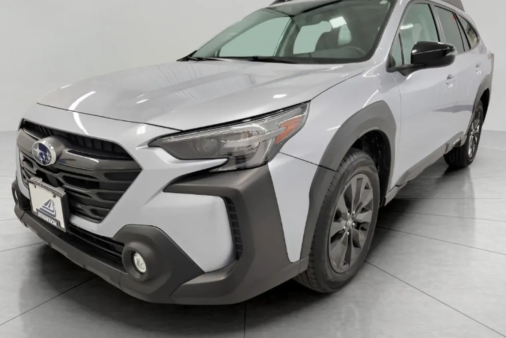 2024 Subaru Outback Onyx Edition photo 1