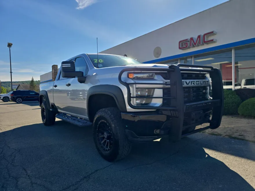 2020 Chevrolet Silverado 2500HD Custom photo 1