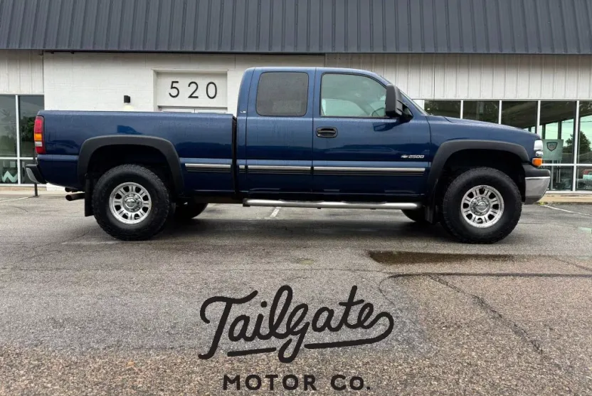 2001 Chevrolet Silverado 2500HD photo 1