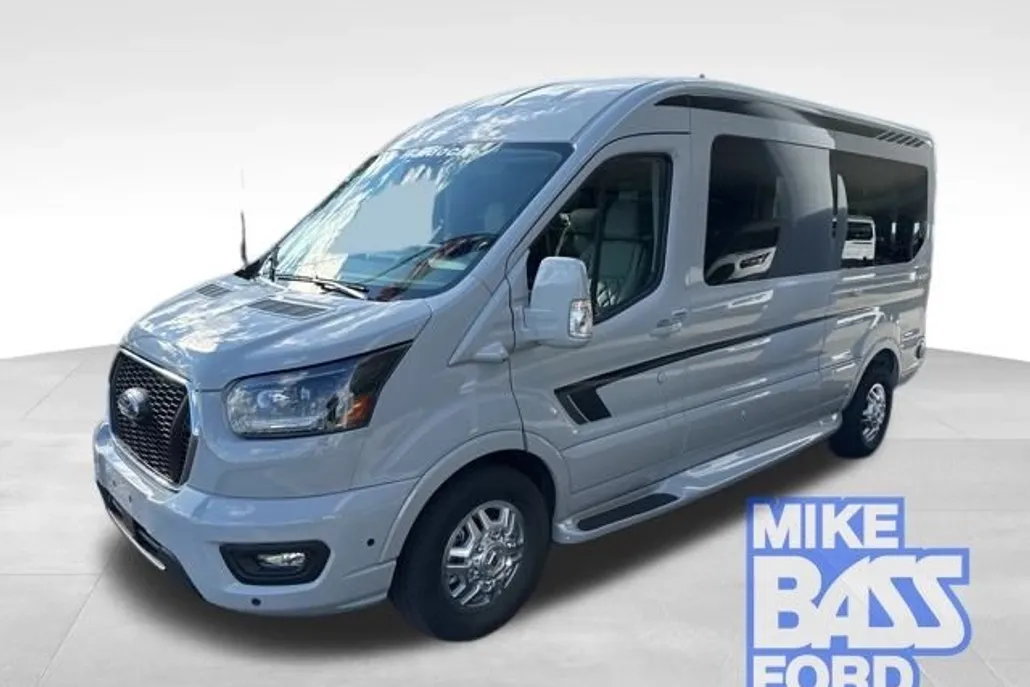 2025 Ford Transit photo 1