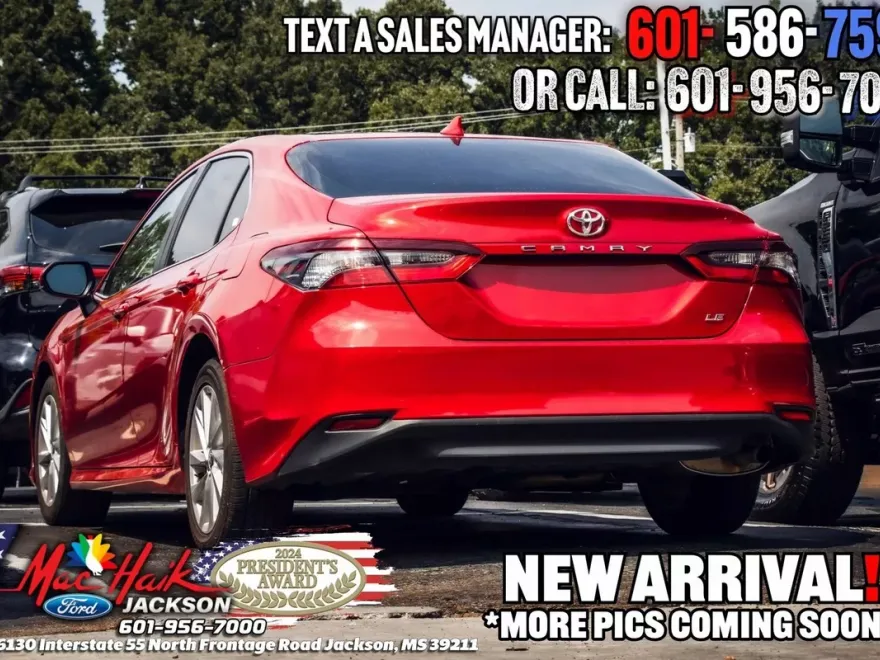 2024 Toyota Camry LE photo 1